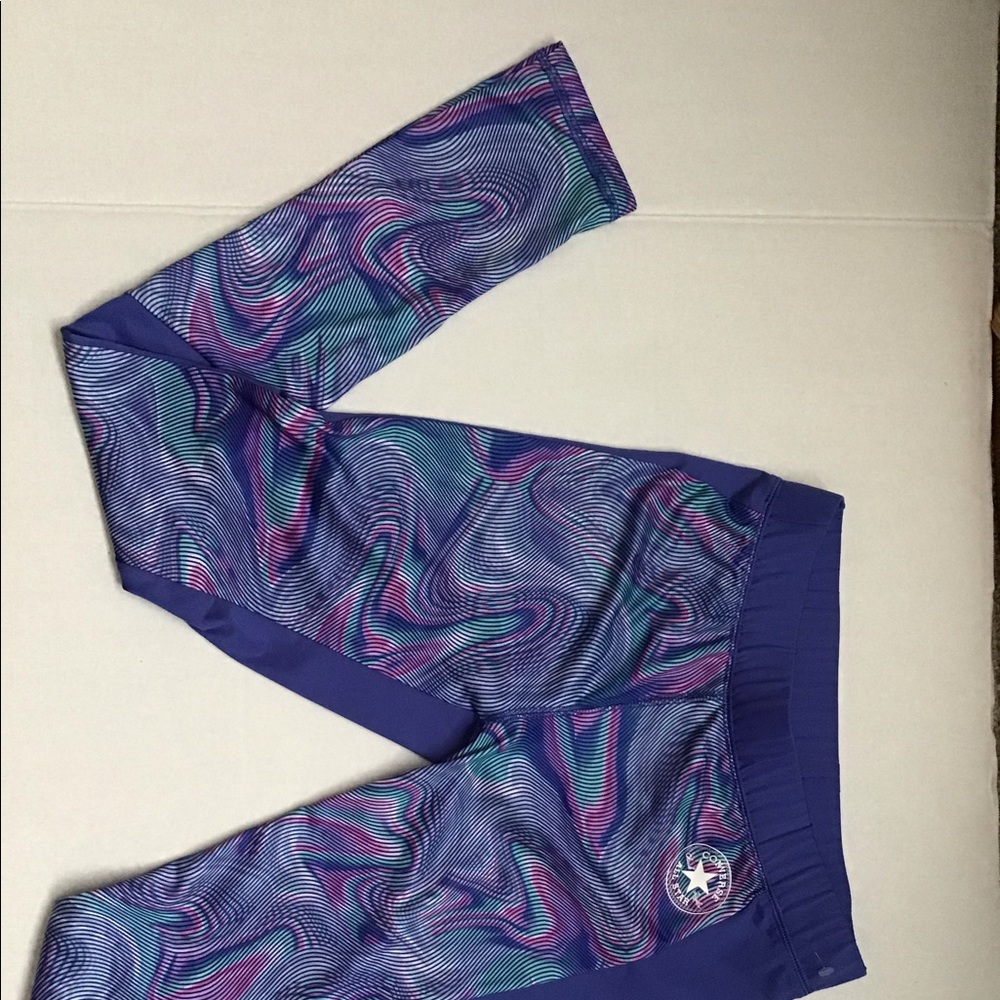 Girls Converse Leggings size ❤️